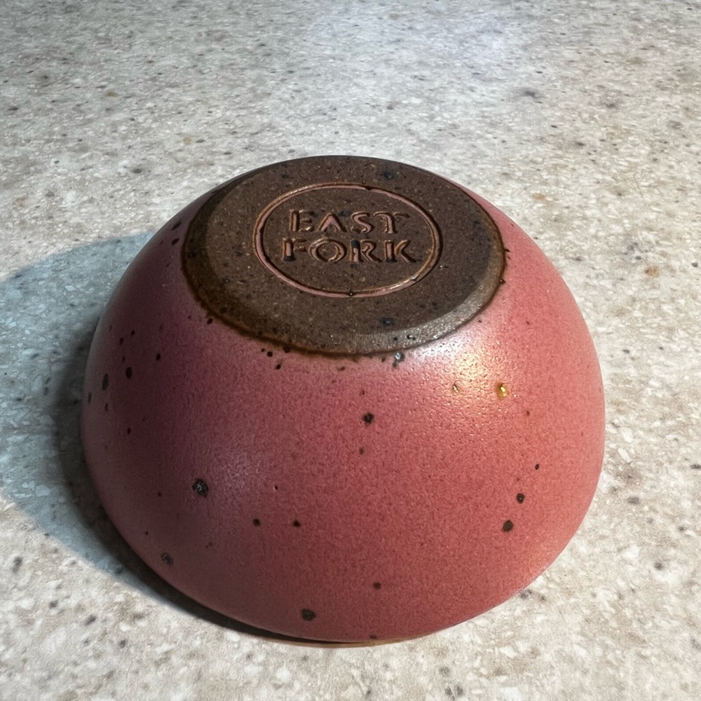East Fork Bitty bowl in speckly roccoco